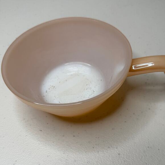 Vintage Fire King Peach Luster Beehive Ovenware Handled Soup Bowl Anchor Hocking - Picture 3 of 8